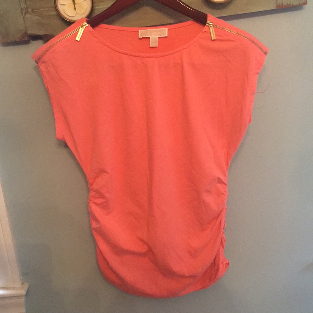Cap sleeve coral top